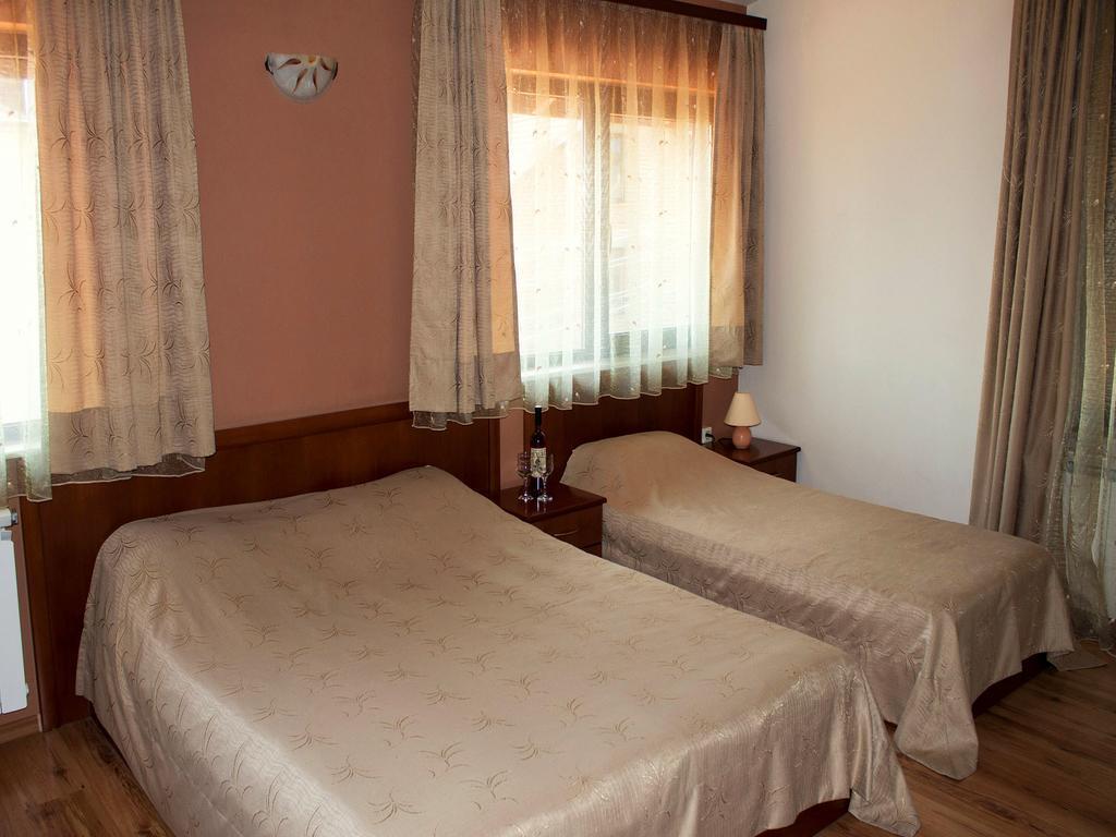 Bizev Hotel Bansko Zimmer foto